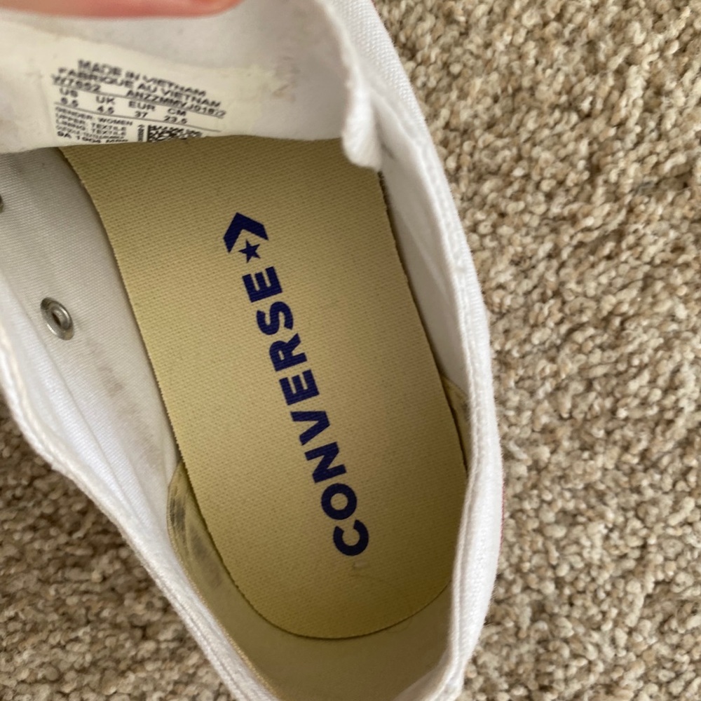 Converse - Picture 4 of 4